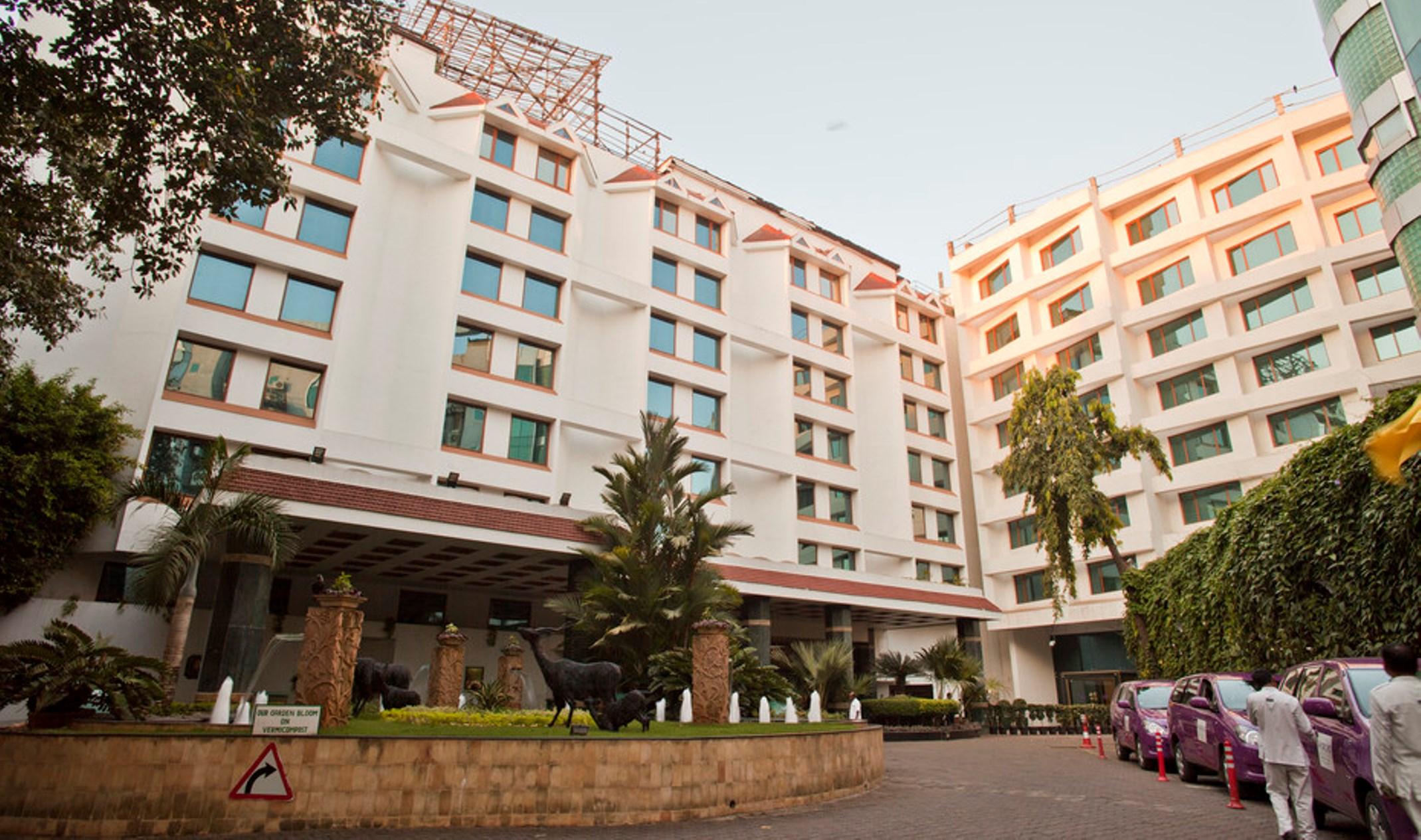 The Orchid Hotel Mumbai Vile Parle Exterior photo The Oberoi, Mumbai