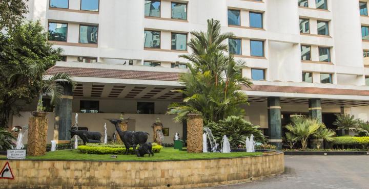 The Orchid Hotel Mumbai Vile Parle Exterior photo The Taj Bengal