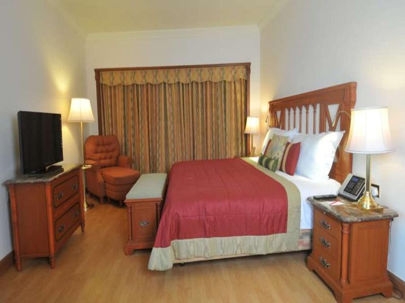 The Orchid Hotel Mumbai Vile Parle Exterior photo A room at the hotel